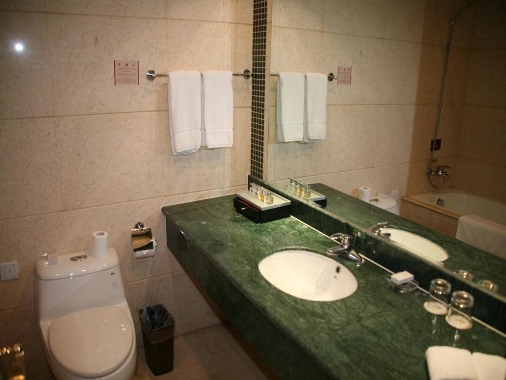 Beijing Chateau Laffitte Hotel Room photo